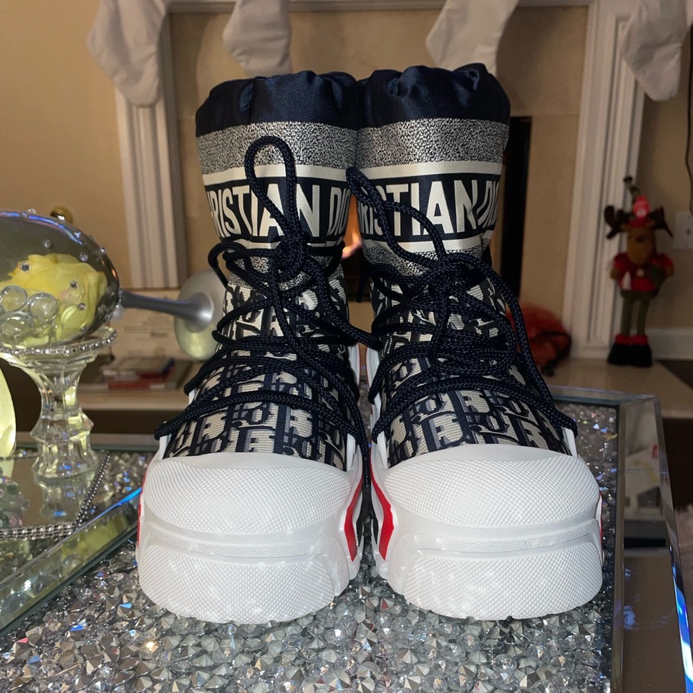 Dior snow boots
